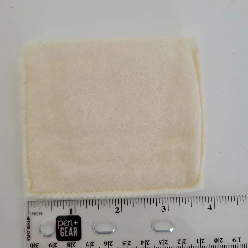 Gucci Small‎ Cream Felt Jewelry Pouch Mini Dust Bag for Rings Earrings 4x3